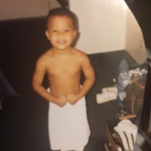 Meet your Posher, Troy